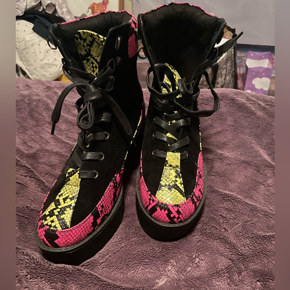 Vivianly Black and Pink Snake Print Combat Boots - Picture 1 of 5